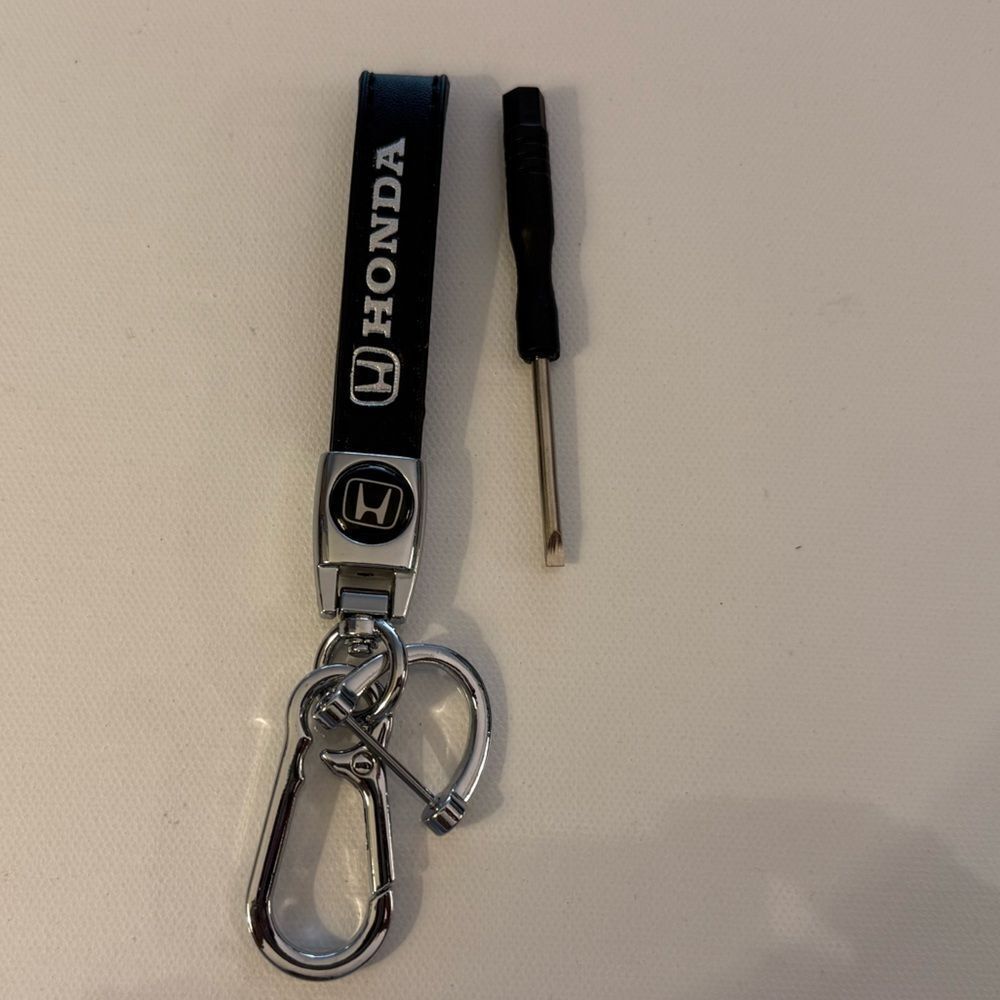 Honda Key Fob Keychain in Black Leather with Logo NWT